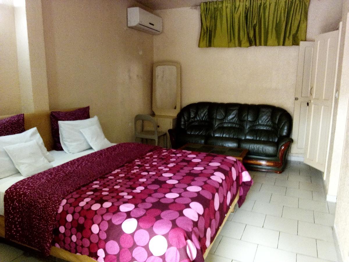 Hotel Saint Thomas ロメ エクステリア 写真
